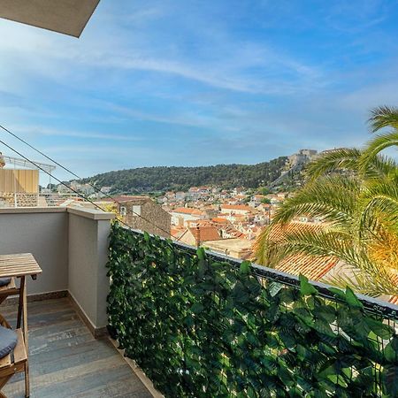 Villa Capitis In The Center- Exclusive Apartment Хвар Экстерьер фото